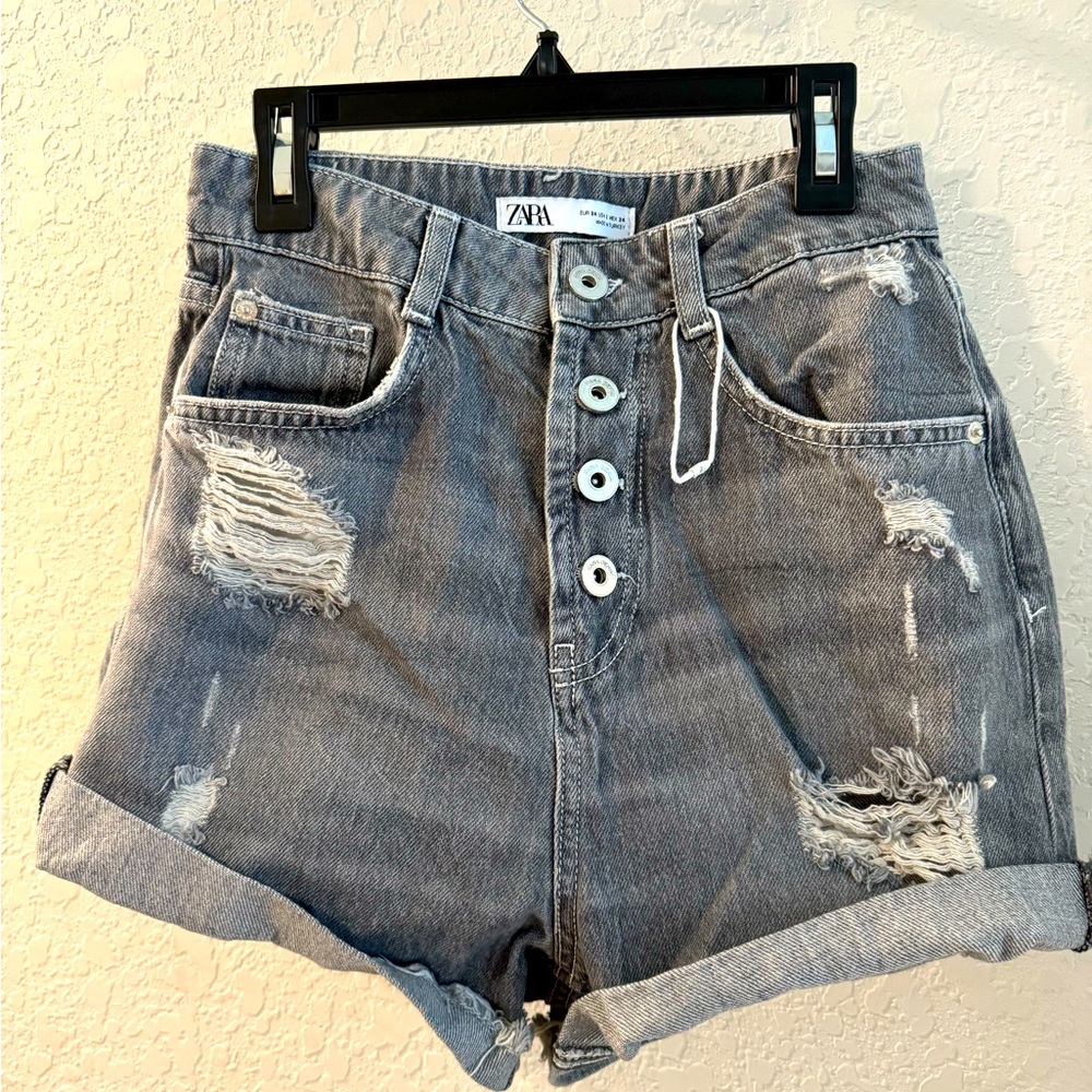 Zara, never worn, denim shorts